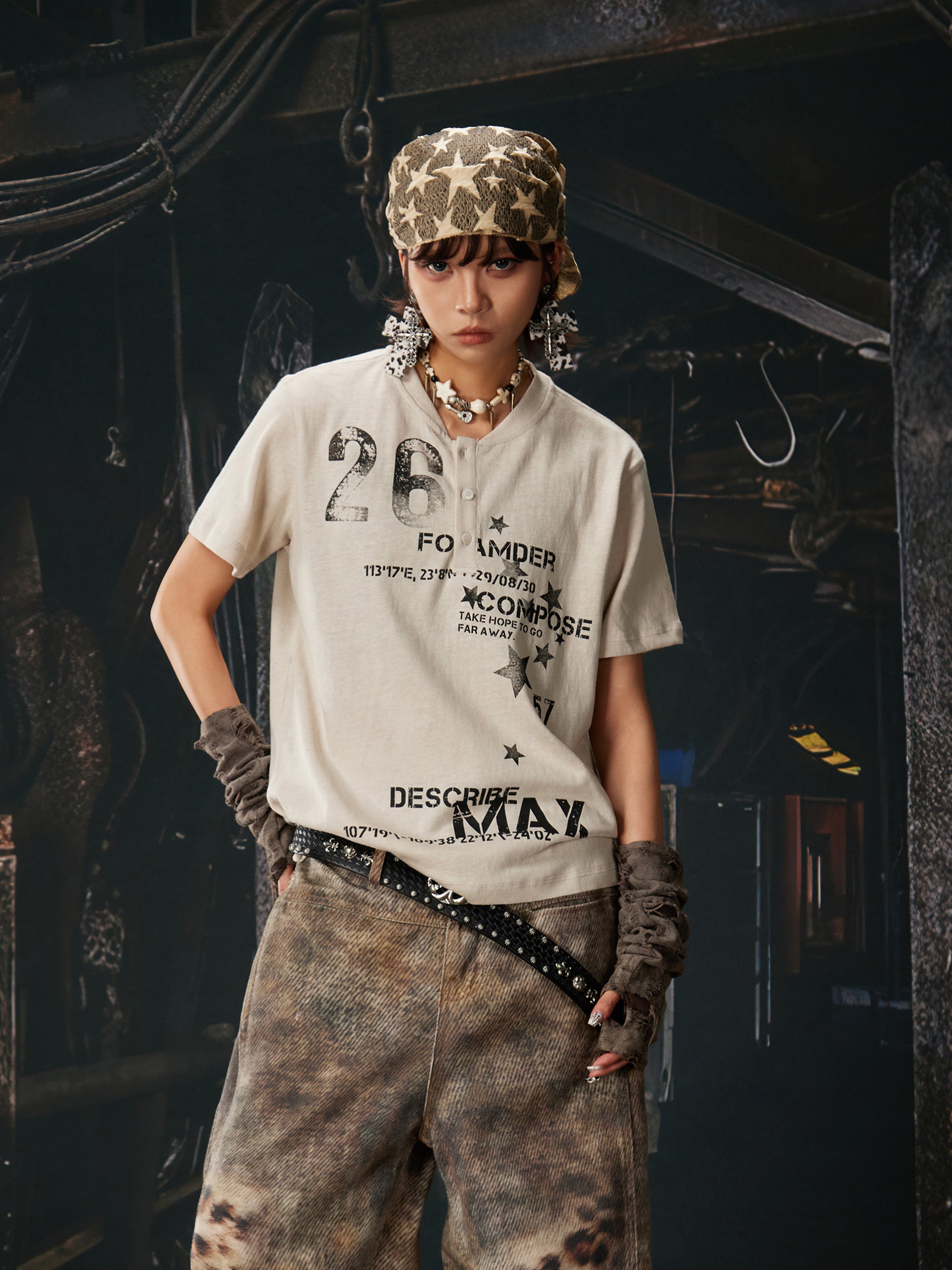 NOMANIAI Streetwear distressed print T-shirt