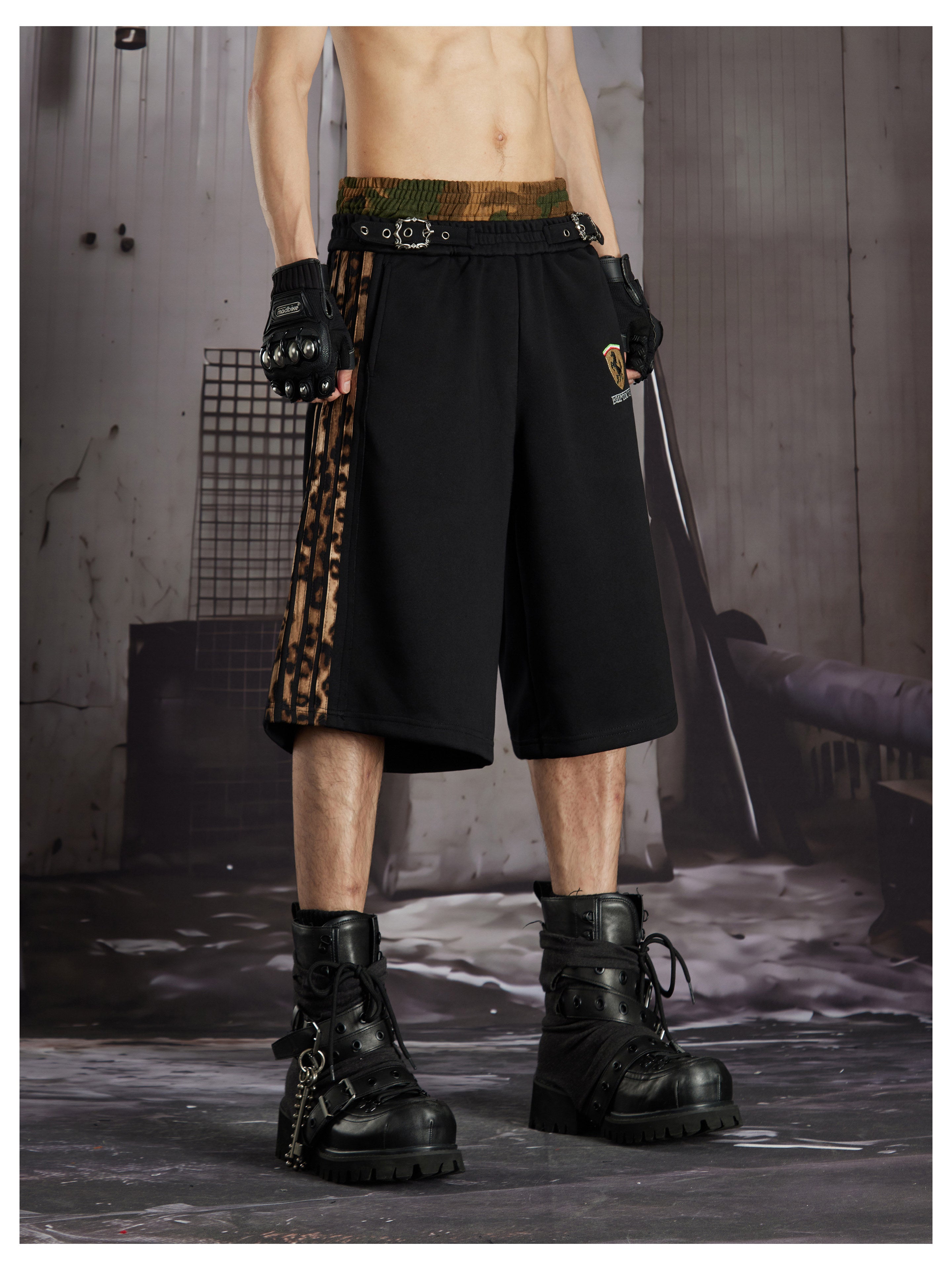 NOMANIAI Patchwork camouflage elastic waist embroidered shorts