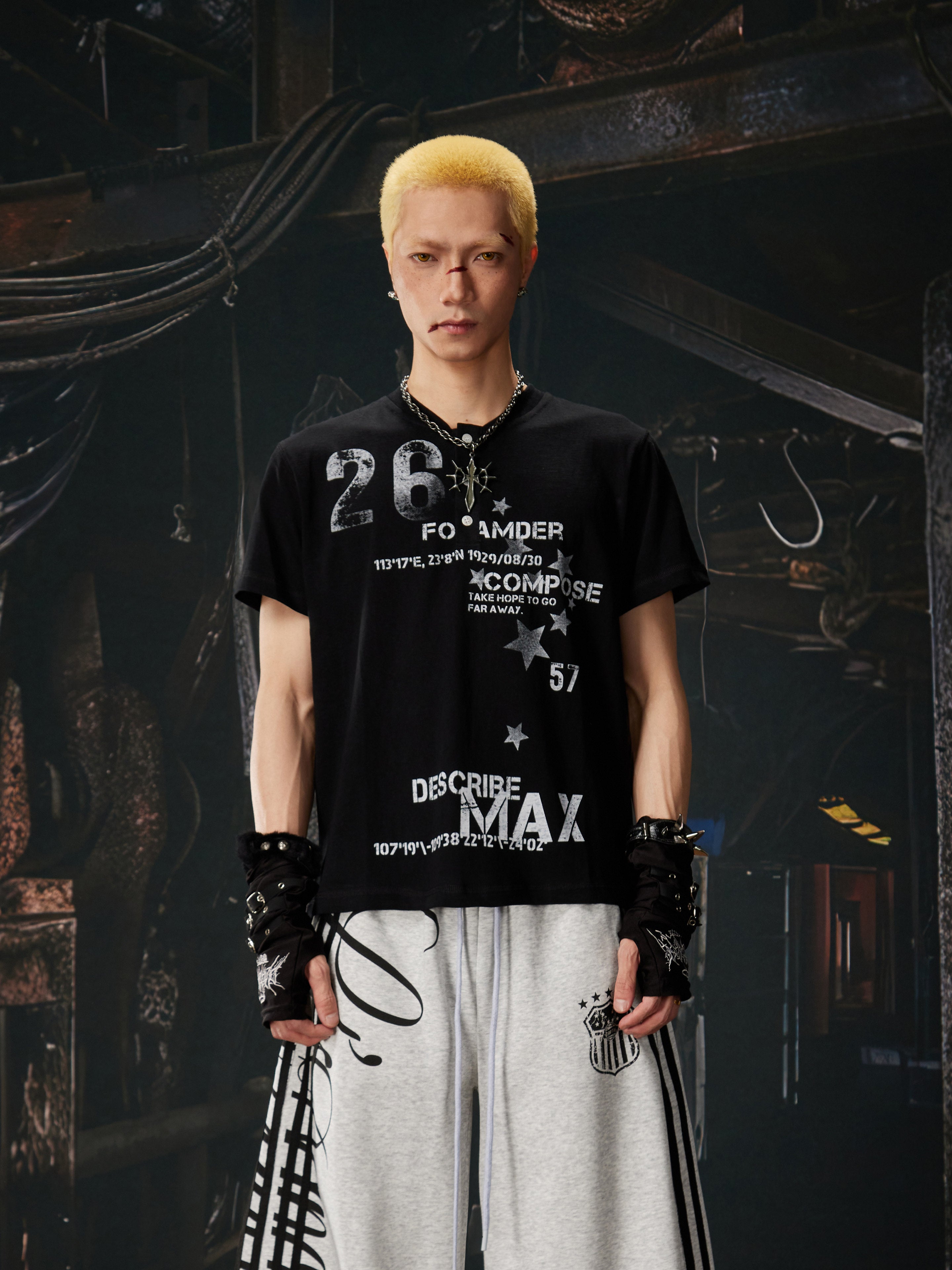 NOMANIAI Streetwear distressed print T-shirt