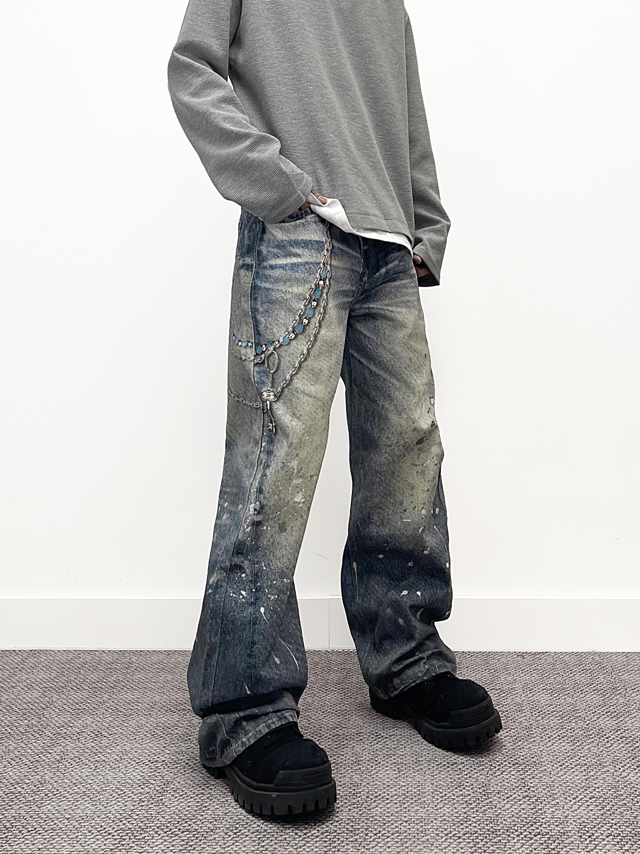 A knife-style inkblot wash for dirty jeans