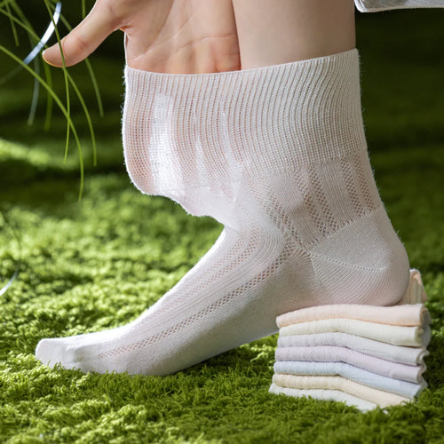 "Breezy Stretch" Ultra-Thin Mesh Quarter Socks