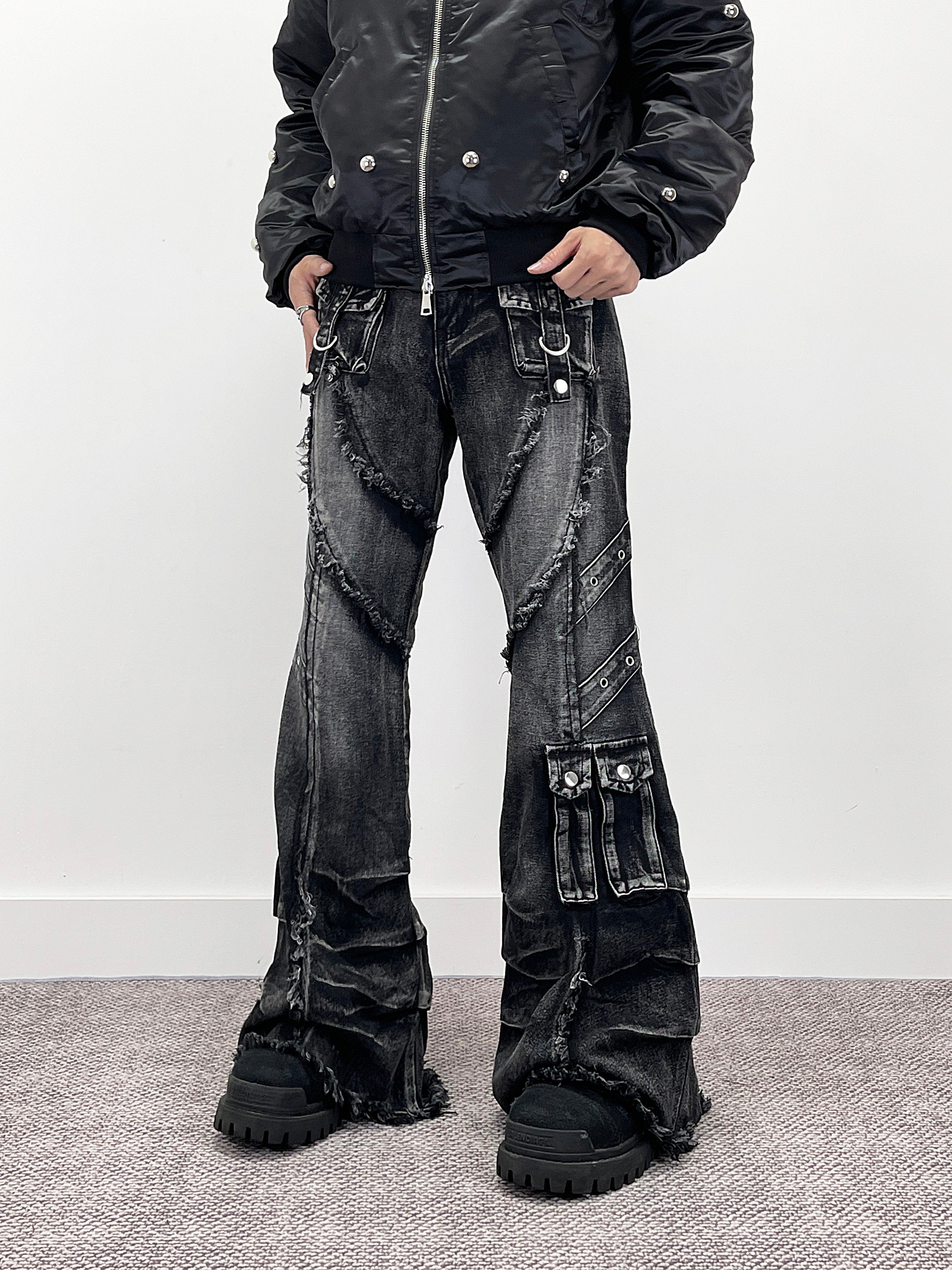 A knife graphic punk jeans