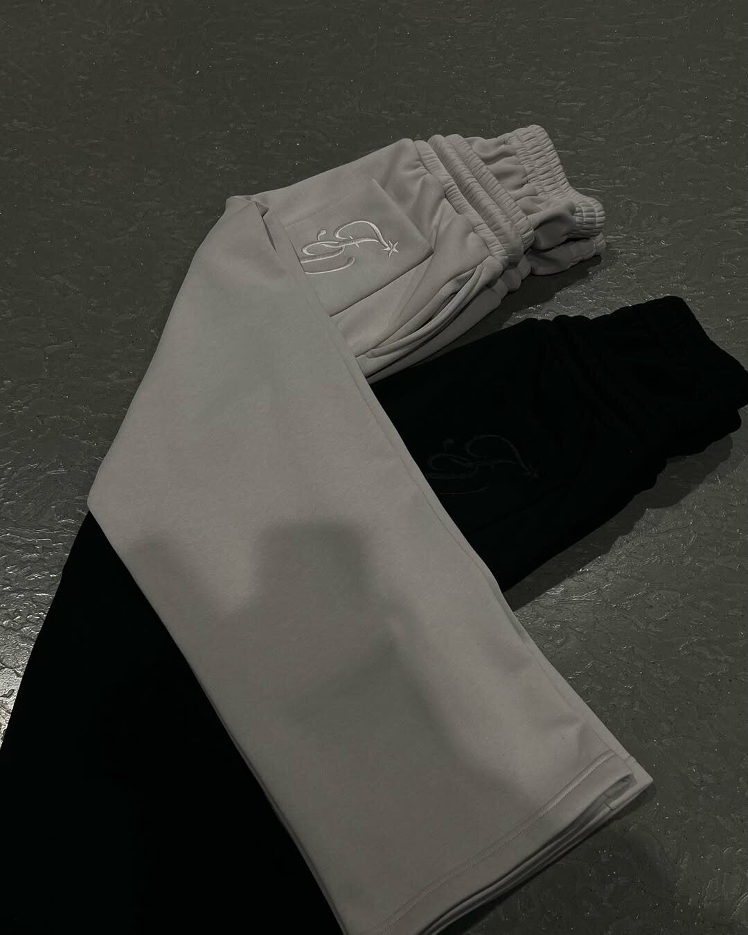 Sweatpants - Streetwear casual folding leggings