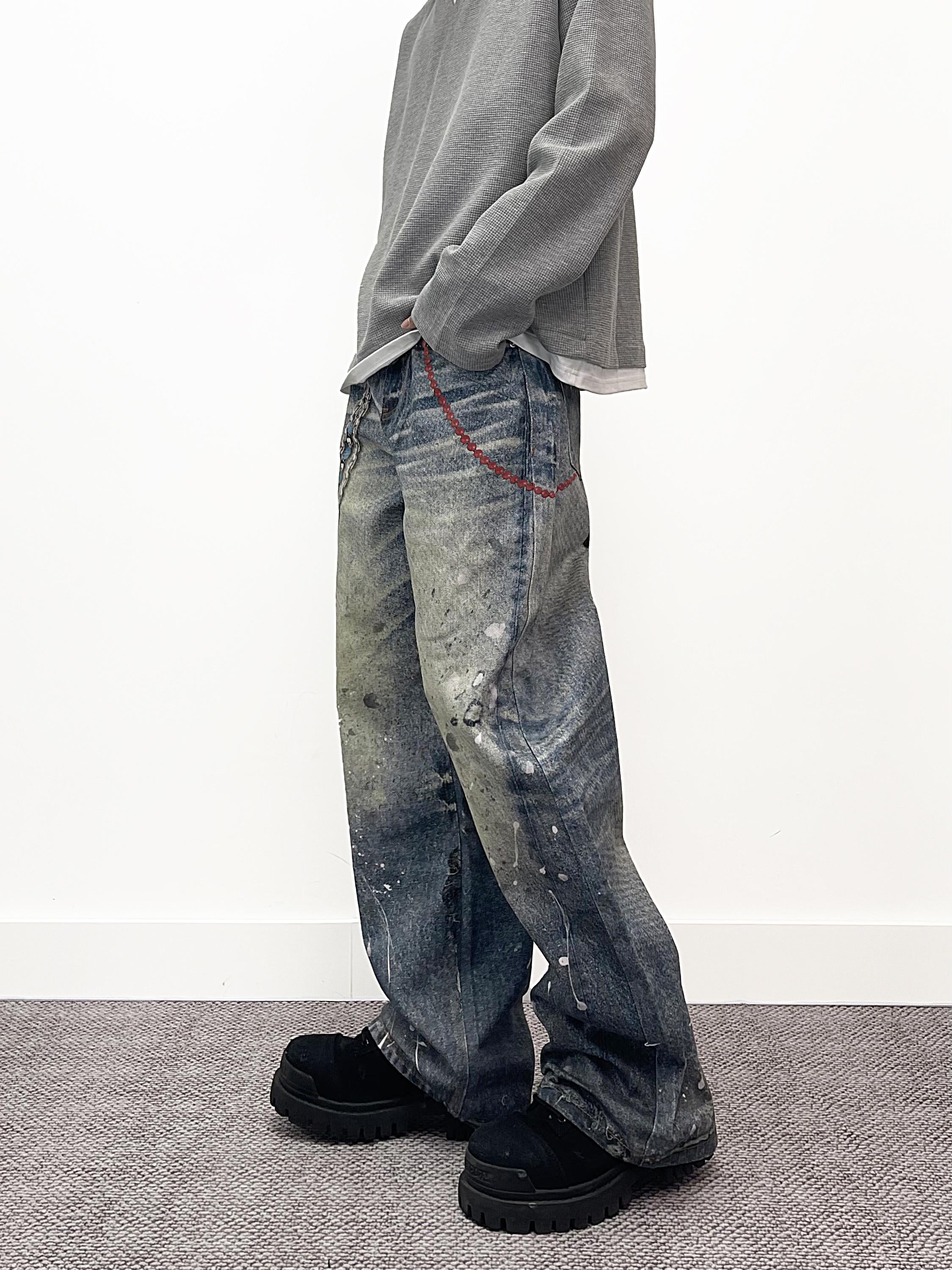 A knife-style inkblot wash for dirty jeans
