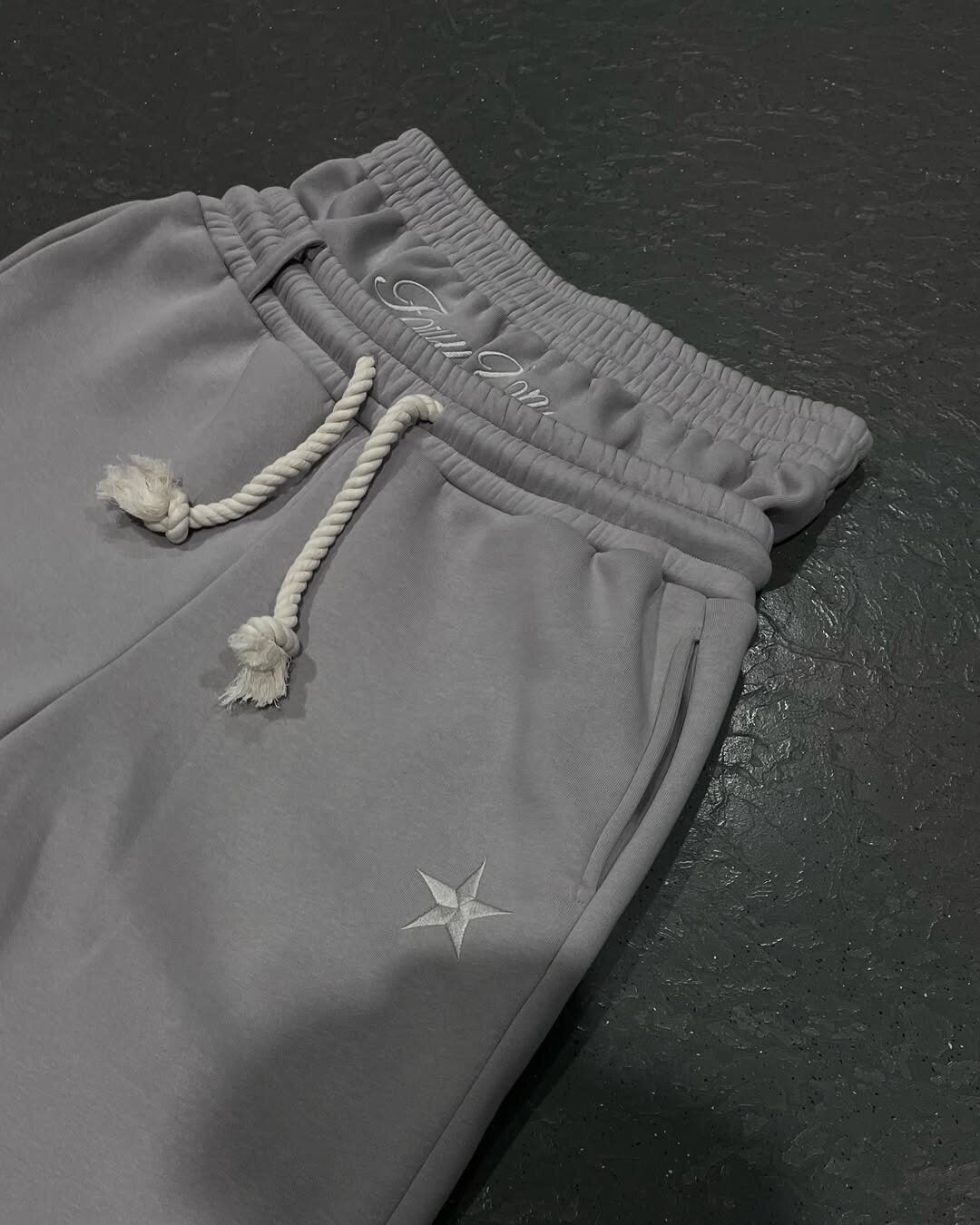 Sweatpants - Streetwear casual folding leggings