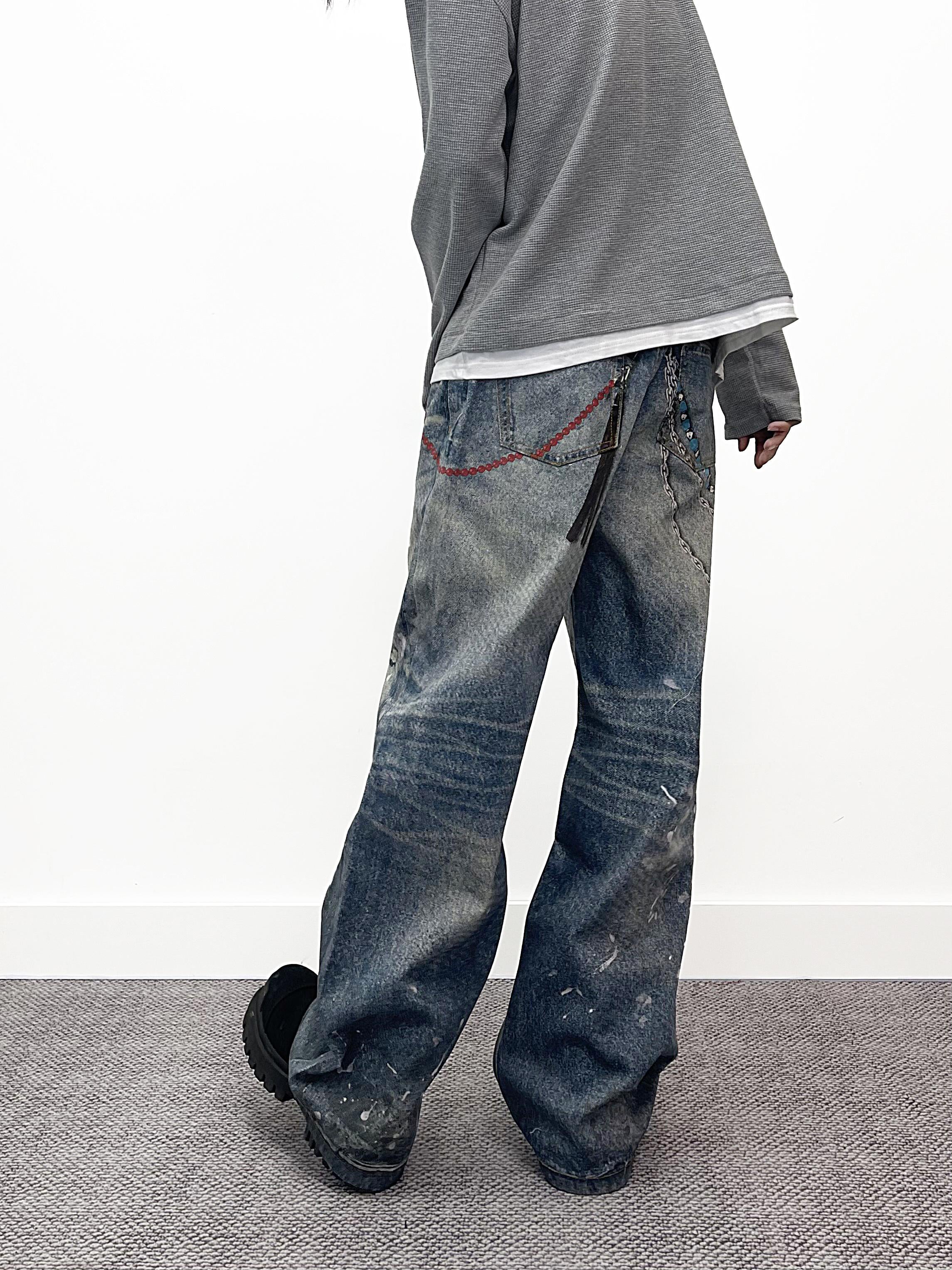 A knife-style inkblot wash for dirty jeans