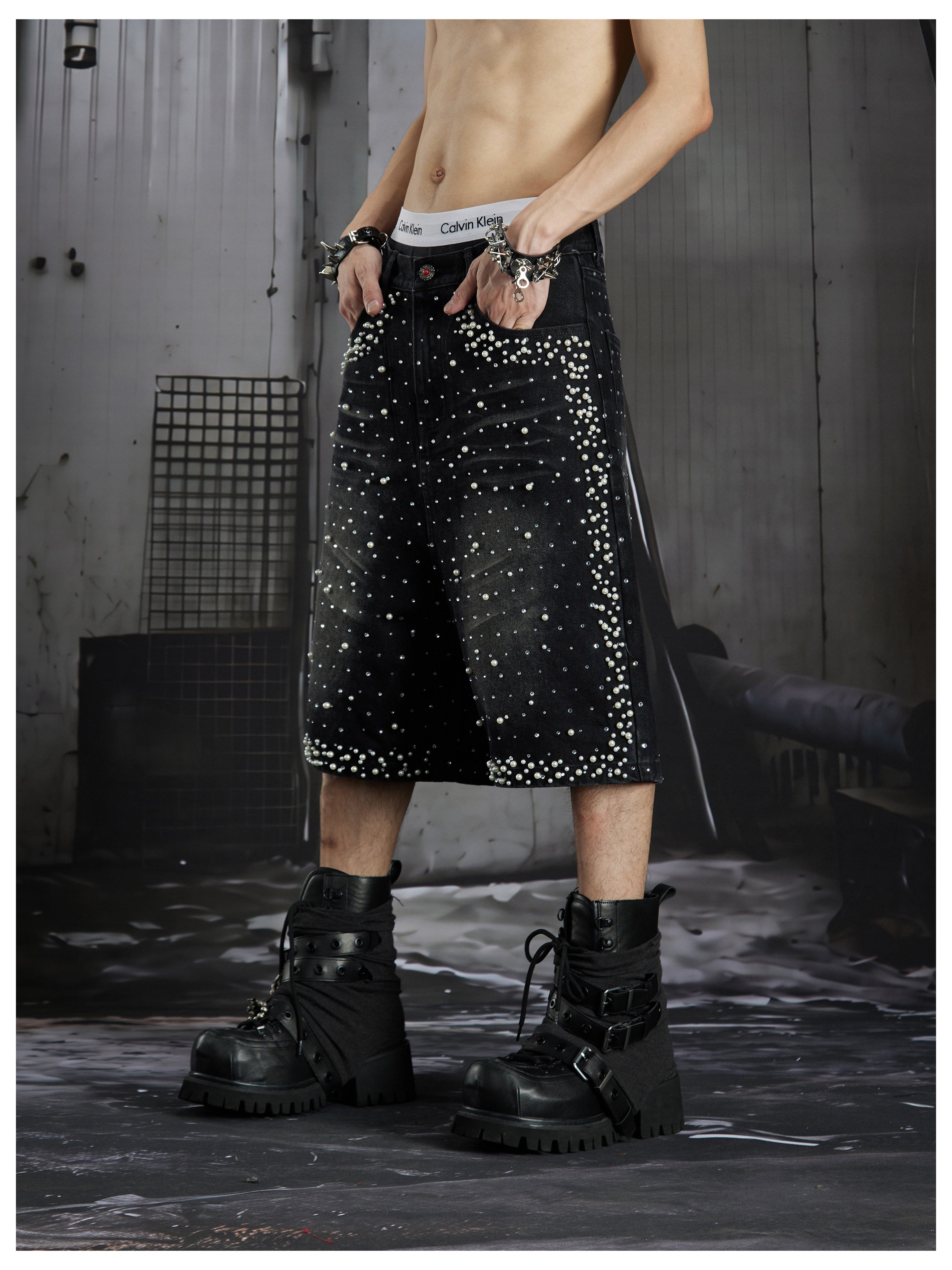 NOMANIAI Dark punk distressed wash denim capri pants
