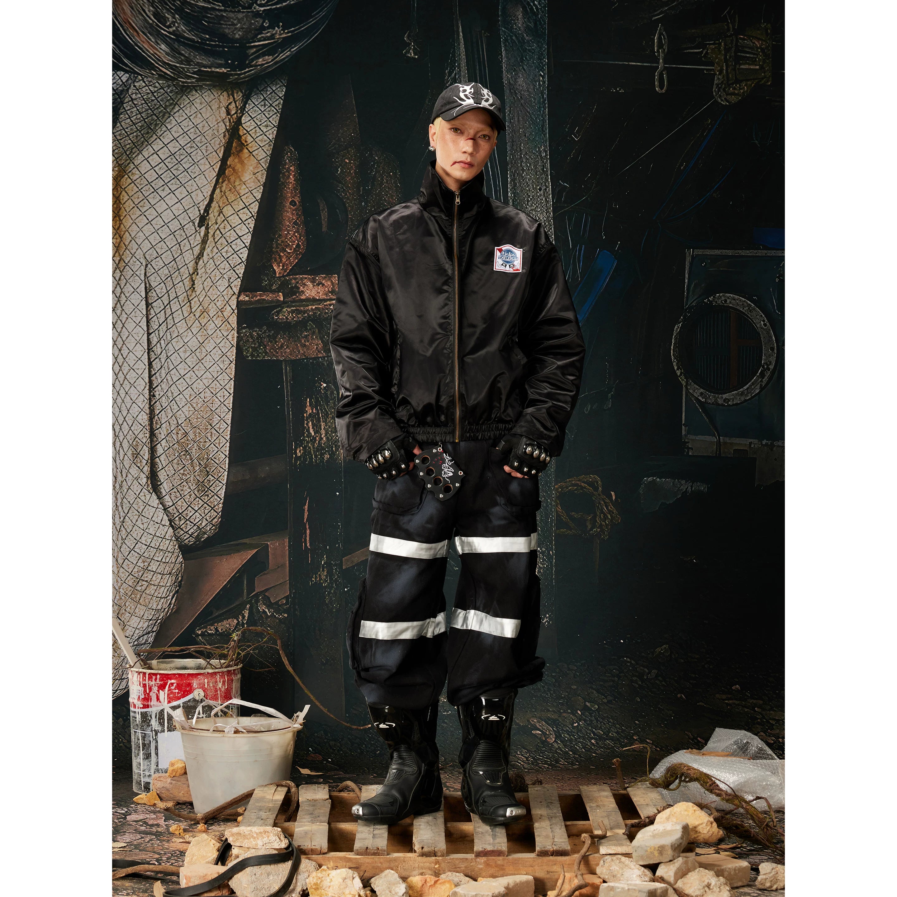 Unmanned Island New Product Bright Surface Light Sense Customized Red Inner Badge Embroidered Stand up Collar Zipper Jacket for Men and Women