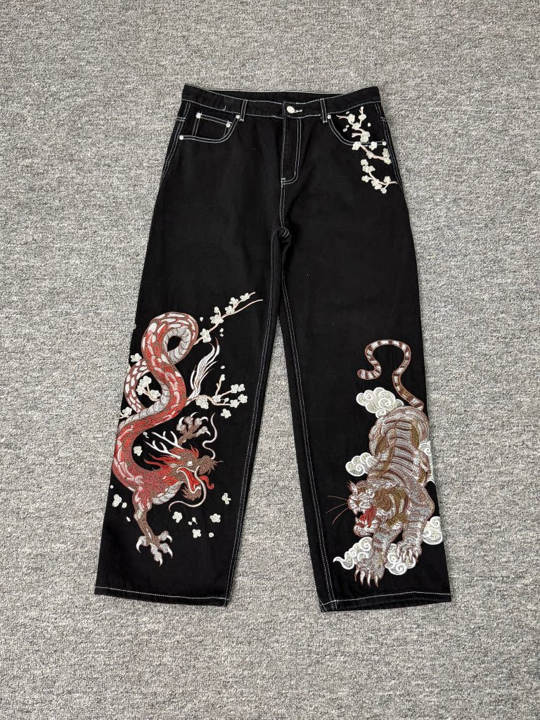 Derschutze Dragon Tiger Embroidered Loose Jeans