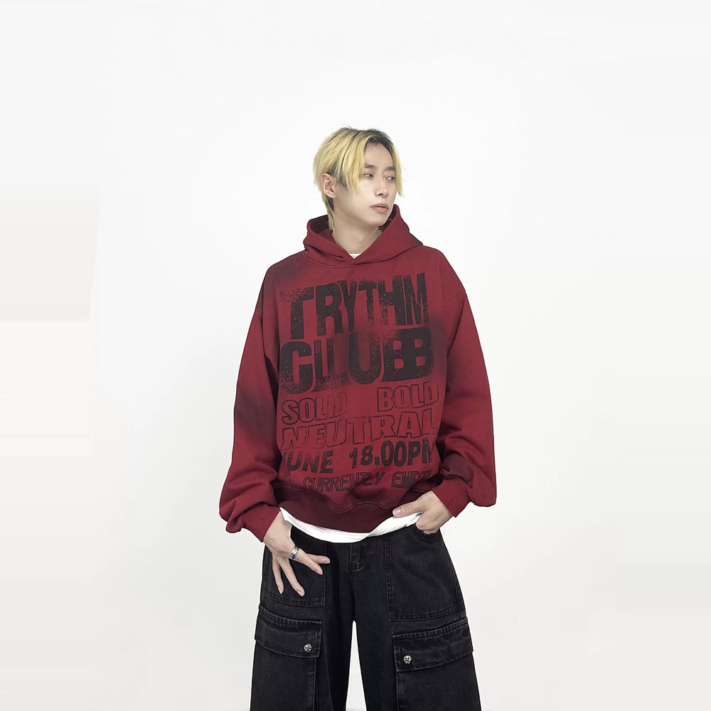 A short-sleeved hooded t-shirt with knife tie-dyeing design