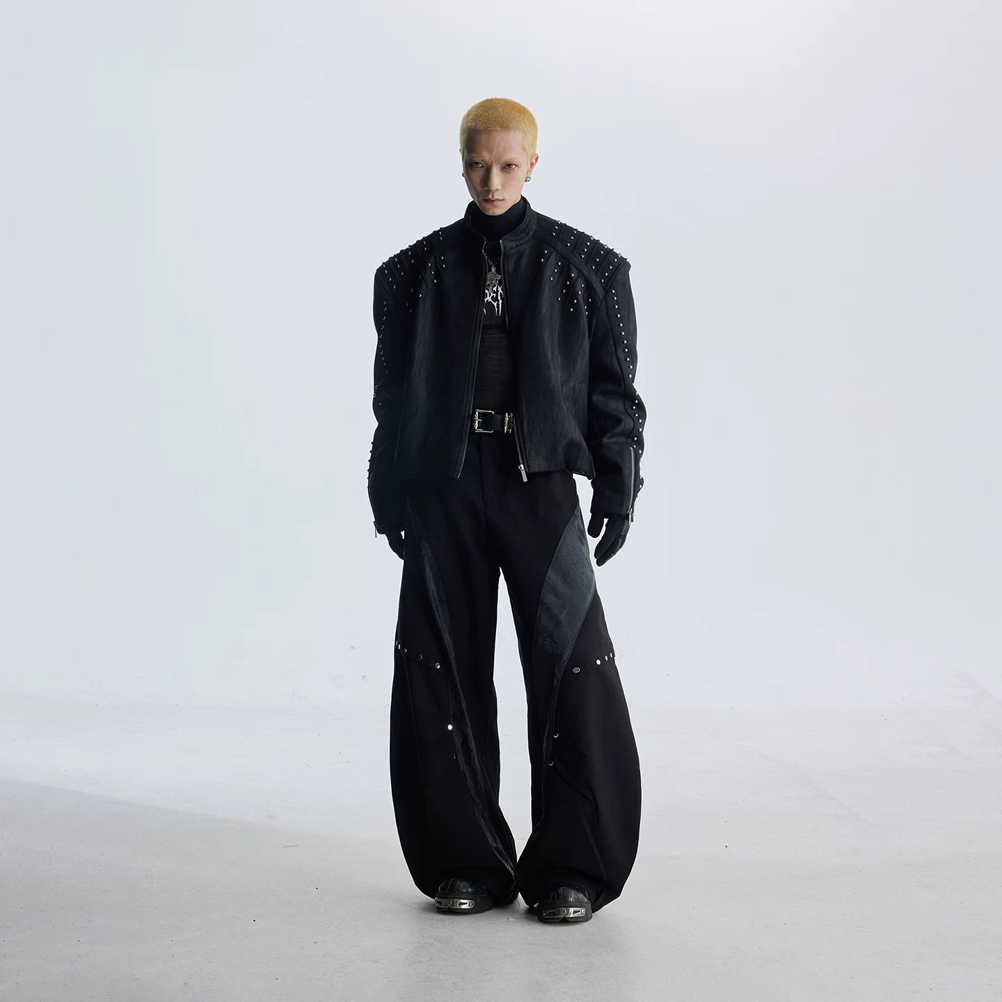 Unmanned island, dark texture, PU frosted texture, rivet decoration, loose shoulder pads, leather jacket, zipper jacket