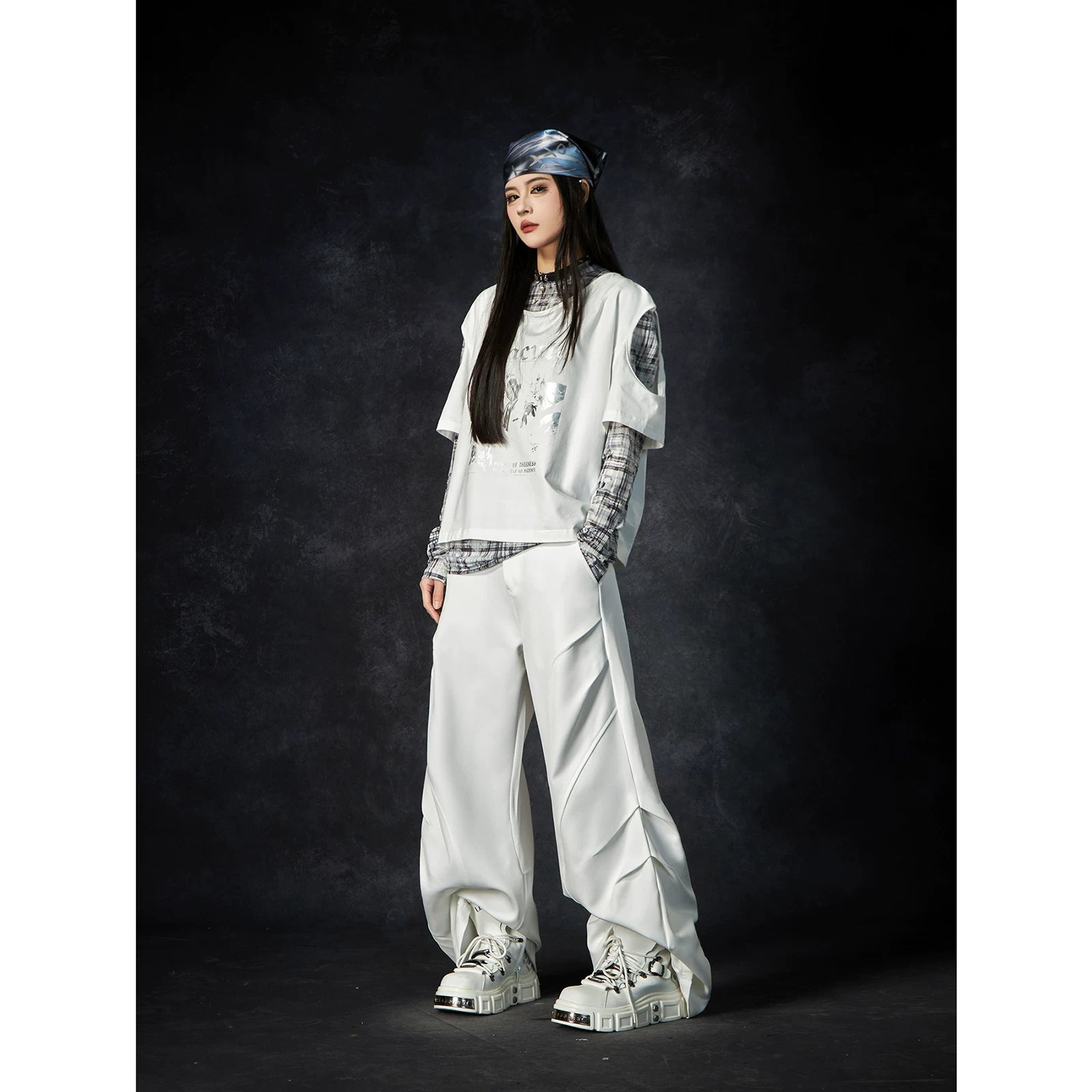 Small niche design micro pull trousers white versatile trousers 2025 summer new item